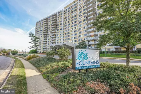 301 N Beauregard St N #902, Alexandria, VA 22312