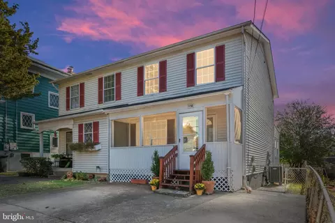 115 Clifford Ave #A, Alexandria, VA 22305