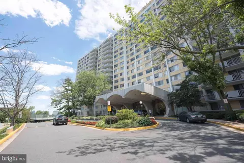 301 N Beauregard St N #702, Alexandria, VA 22312