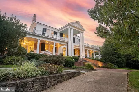 305 Charles Alexander Ct, Alexandria, VA 22301