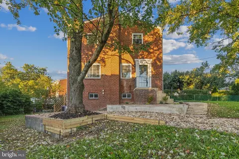4300 Duke St, Alexandria, VA 22304