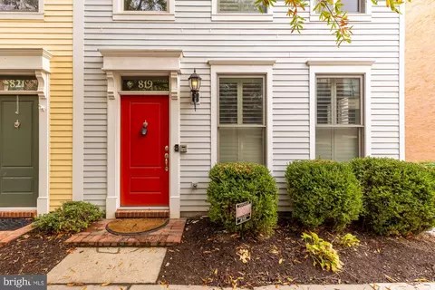 819 Parker Gray School Way, Alexandria, VA 22314