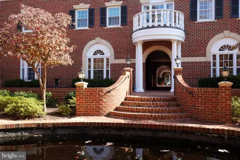 1050 N Royal St N #1050, Alexandria, VA 22314
