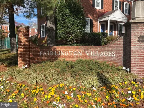 2942 S Dinwiddie St, Arlington, VA 22206