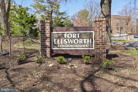 102 Roberts Ln #300, Alexandria, VA 22314