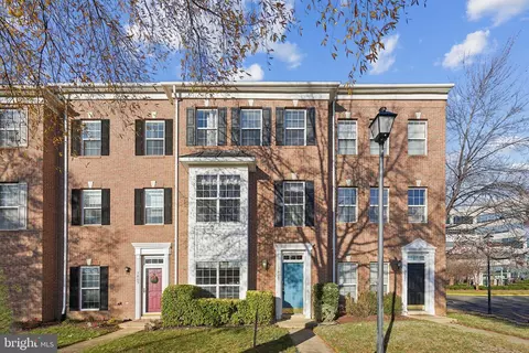3803 Eisenhower Ave, Alexandria, VA 22304