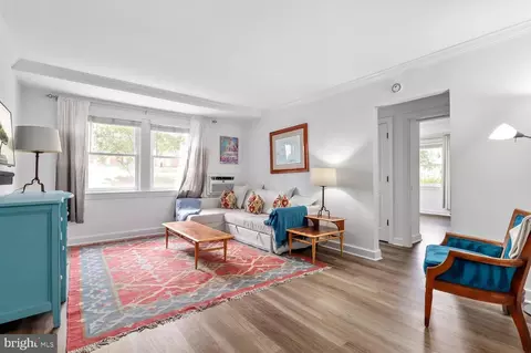 922 S Washington St #111, Alexandria, VA 22314