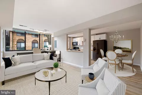 511 N Armistead St #T1, Alexandria, VA 22312
