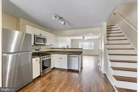 1433 N A N Van Dorn St, Alexandria, VA 22304