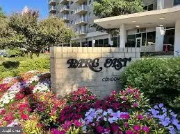 1225 Martha Custis Dr #504, Alexandria, VA 22302