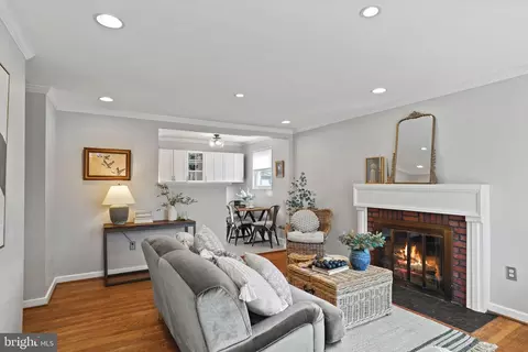 3125 King St, Alexandria, VA 22302