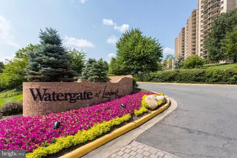 307 Yoakum Pkwy #1521, Alexandria, VA 22304