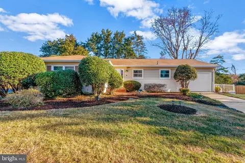 4305 Ivanhoe Pl, Alexandria, VA 22304