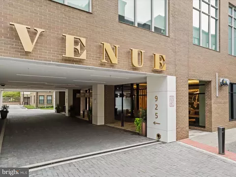 925 N Fairfax St #904, Alexandria, VA 22314