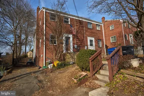 111 S Ingram St, Alexandria, VA 22304
