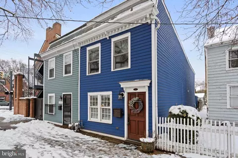 329 N Henry St, Alexandria, VA 22314