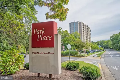 2500 N Van Dorn St #626, Alexandria, VA 22302