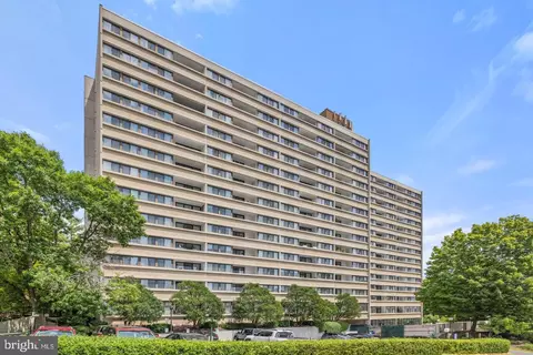 5911 Edsall Rd #108, Alexandria, VA 22304