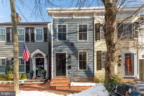 626 S Saint Asaph St, Alexandria, VA 22314