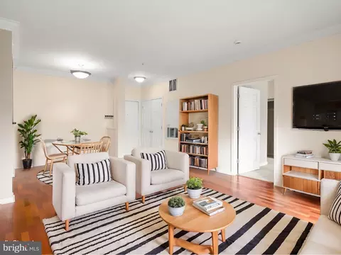 4860 Eisenhower Ave #292, Alexandria, VA 22304