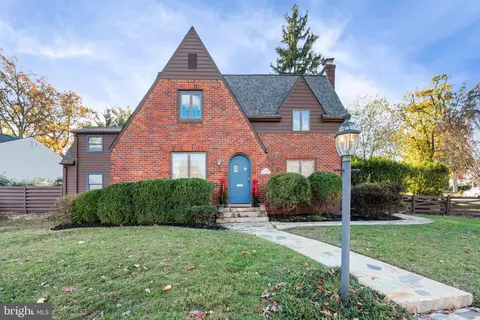 800 Beverley Dr, Alexandria, VA 22302