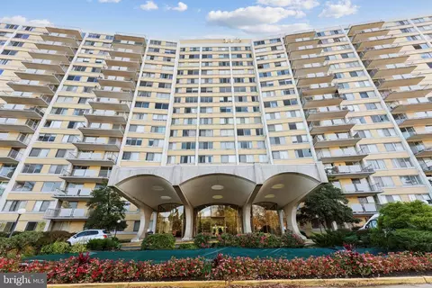 301 N Beauregard St #213, Alexandria, VA 22312
