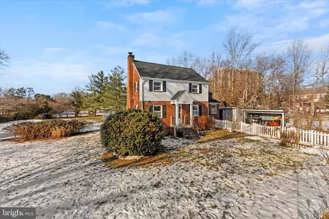 5427 Dawes Ave, Alexandria, VA 22311