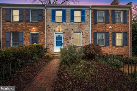 817 Church St, Alexandria, VA 22314