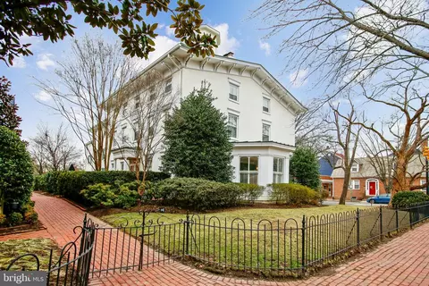 710 Duke St, Alexandria, VA 22314