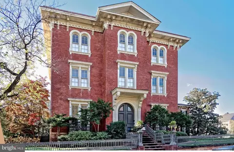 510 Wolfe St, Alexandria, VA 22314