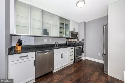1225 Martha Custis Dr #712, Alexandria, VA 22302