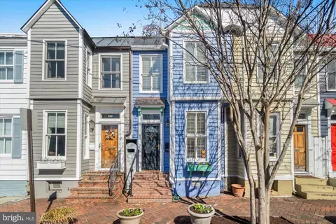 821 Queen St, Alexandria, VA 22314