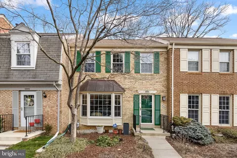 5004 Domain Pl, Alexandria, VA 22311