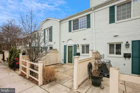 1511 N A N Van Dorn St #1511 A, Alexandria, VA 22304