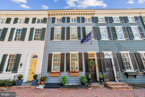 305 N Washington St, Alexandria, VA 22314