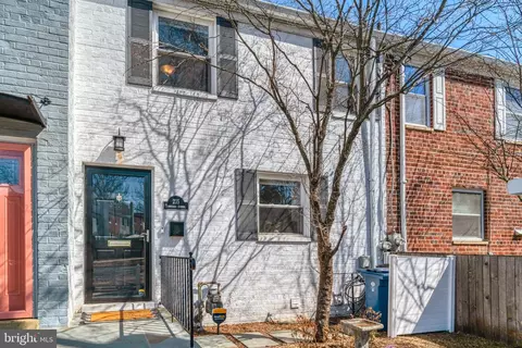 235 Tennessee Ave, Alexandria, VA 22305