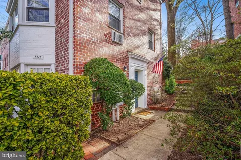 3313 Valley Dr, Alexandria, VA 22302