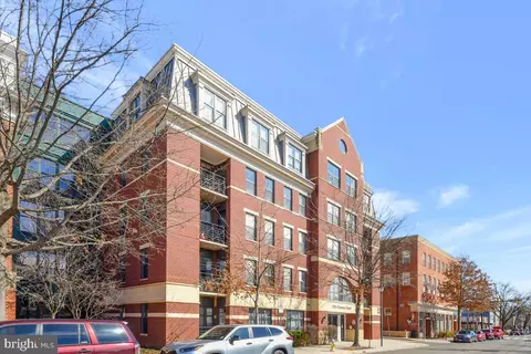 1111 Oronoco St #340, Alexandria, VA 22314