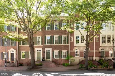 614 N Pitt St N, Alexandria, VA 22314