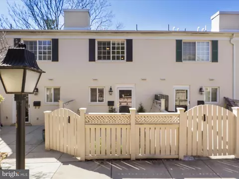 1411 N B N Van Dorn St #B, Alexandria, VA 22304