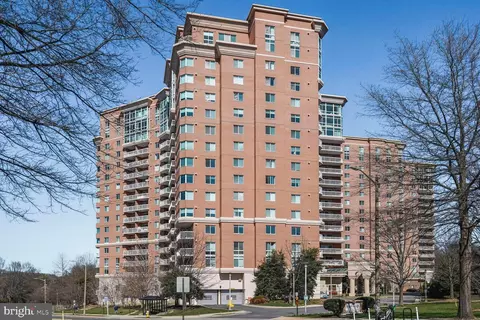 3101 N Hampton Dr #1416, Alexandria, VA 22302