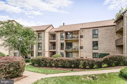 6139 Edsall Rd #A, Alexandria, VA 22304