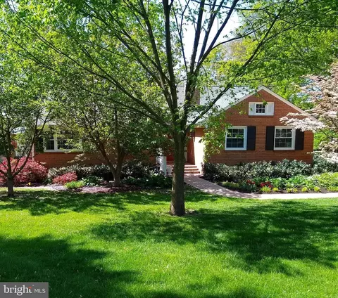 3634 Duke St, Alexandria, VA 22304