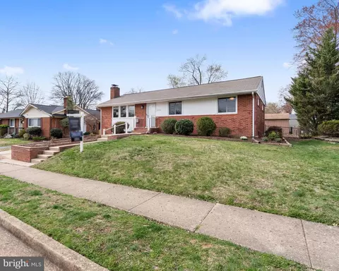 504 N Owen St, Alexandria, VA 22304