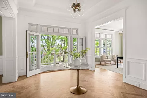 414 Rucker Pl, Alexandria, VA 22301