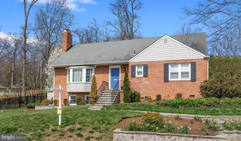 3517 Sterling Ave, Alexandria, VA 22304