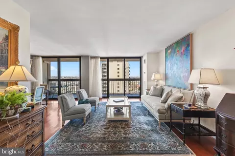 400 Madison St #1307, Alexandria, VA 22314