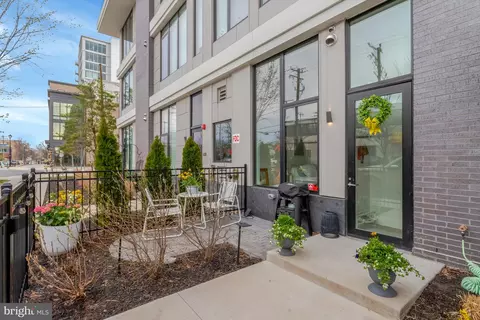 801 N Fairfax St #136, Alexandria, VA 22314