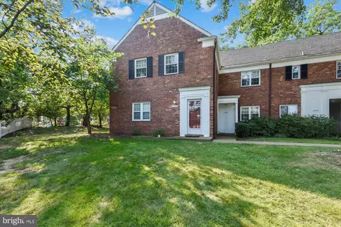 1000 Valley Dr, Alexandria, VA 22302