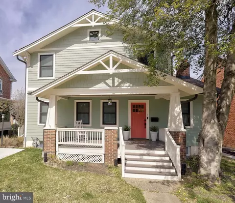 7 W Maple St, Alexandria, VA 22301